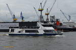 MECKLENBURG (ENI 05116240) am 16.9.2024, Elbe Höhe Blohm + Voss /     Binnenfahrgastschiff / Lüa 26,35 m, B 6,5 m, Tg 1,3 m / 2 MAN-Diesel, 294 kW (400 PS) / gebaut: 1997 bei Oderwerft