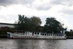Das Passagierschiff  Nicol B  auf dem Mittellandkanal in Hannover. Am 12.Okt.2009.