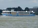 Fahrgastschiff TUI Sonata  ENI 65000001 - L 135m - B 11.45m - 44 Mann Besatzung - 186 Passagiere. Gemeldet in Magdeburg, wird umgemeldet aber nach Malta./ Zu Berg in Duisburg am 3.08.2010.