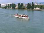 Ein Ausflugsschiff auf dem Rhein in Basel im Sommer 2009!