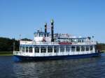 Mississippi-Schaufelraddampfer MS River Star unterwegs in der Vorpommerschen Boddenlandschaft im August 2007