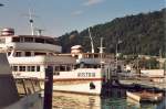 Morgenstimmung im Bregenzer Hafen mit MS  Austria , dahinter MS  sterreich , Juli 2006