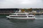 Fahrastschiff  Ostseebad Warnemünde  am 17.10.14 in Rostock.