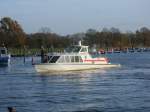 Das Wassertaxi  PIRAT  drehte,am 17.November 2013 im Hafen von Schaprode.