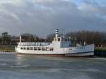 Auch wenn jetzt wieder die Temperaturen wieder im Plusbereich liegen,lag am 17.Februar 2012 der Ausflugsdampfer  STUBNITZ  noch im vereisten Hafen von Greifswald.