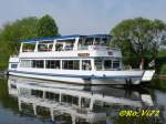 Schwalbe II, ein Passagierschiff der Wittener Stadtwerke auf der Ruhr.