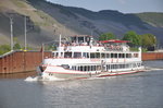 FGS Theodor Heuss aufgenommen 07.05.2016 an die Mosel-Schleuse Zeltingen