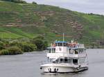 WINDIGA(04304870; L=33; B=9; 200PS; Bj.1903) absolviert bei Winningen(Mosel) eine Rundfahrt; 120828