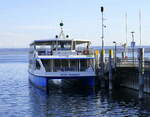 FGS Insel Mainau, am Anleger in Unteruhldingen am Bodensee, Heckansicht, Aprtil 2025