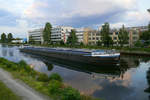 GMS Avalon /02315025 an einem Sommerabend im Berliner Westhafenkanal (Mörschbrücke), im Juli 2017 in Berlin.