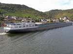 BANZEI(02328296; L=110; B=11,45m; 3240T; 208TEU; Bj.2006)ist bei Treis-Karden auf der Suche nach einer Ladung; 120822