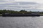 GMS CALA JONDAL, ENI 02324258 / L 54,94 m, B 7,20 m, 685 t, gemeldet in Wessem (NL), liegt auf dem Albertkanal nahe der Schleuse von LANAYE und wartet auf Fahrtfreigabe um in die Schleuse einzufahren. 09.2026