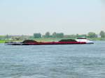 GMS Dianthus , 06003885 , 135 x 14,20 , am 06.05.2013 auf dem Rhein bei Duisburg zu Berg.