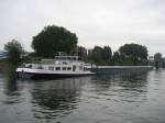 Das Frachtschiff DEPENDENT am 22.06.2007 vor der Schleuse Duisburg -Meiderich.