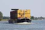 GMS DEVIATIE (ENI:02333547) L.110m B.11,45m To.3225 Tiefgang 3,66m TEU:208  am 25.06.2020 auf dem Rhein in Xanten zu Berg.