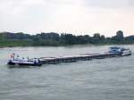 MANTA ist schwer beladen am Rhein unterwegs; 080826