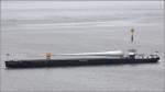Die ROLF-HEIN (ENI 02326328) am 27.11.2013 Weser aufwrts fahrend. Sie ist 100 m lang, 9,5 m breit und hat eine Tonnage von 1.903 t. Gemeldet ist sie in Haren/Ems.
Das Schiff ist aus anderen Schiffen zusammengebaut worden. 
Der eine Teil geht auf die 1964 gebaute MANGUSTE zurck, die spter in ROLF HEIN umbenannt wurde und die Nr. 5501830 trug. Dieses Schiff erhielt 1987 bereits ein neues Vor- und Mittenschiff.
Der andere Teil geht auf die 1973 gebaute ALCHIMIST KLN zurck, die spter auch unter den Namen ALCHIMIST MANNHEIM, ALCHIMIST MADRID und STOLT MADRID fuhr. Dieses Schiff erhielt 1994 ein neues Achterschiff udn die Nr. 02326328.
Dieses neue Achterschiff der STOLT MADRID wurde mit dem Vor- und Mittenschiff der ROLF HEIN zusammengebaut.