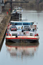 11.03.2017 die RED DRAGON in Plochingen - 06003104, und die Serenity liegt heute auf der anderen Seite 