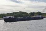GMS RIJNLAND, ENI 02312098, L 70 m, B 8,57, 1035 t, Heimathafen Arnhem (NL), wartet nahe der Schleuse von Lanaye auf die Einfahrt Freigabe, um in die Schleuse einzufahren.