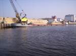 ms. Stad Hattem beladen auf de loschplats im Sethehafen Meppel.