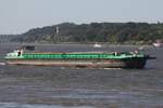 Binnenfrachtschiff TOKETI (ENI 04502110); Datum: 13.08.2026; Aufnahmeort: Elbe/Hafen Hamburg, Deutschland.