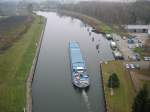 MS Vorwrts hat die  Talfahrt  im Schiffshebewerk Niederfinow hinter sich und fhrt a.d.