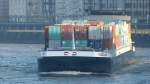 Containerschiff Vigila passierte heute, Sonntag 15.12.2014, Düsseldorf bergauf.