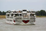 PASSENGER SHIP A-ROSA SENA (ENI:02339241) L.134 m B.17,70 m Flagge Schweiz auf dem Rhein zu Berg am 08.07.2022 in Xanten.