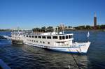 Kreuzfahrschiff  Lady Anne  aus den Niederlanden, vertut an der Rheinpromenade in Kln - 10.10.2010