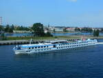 SWISS DIAMOND, Swinemünde am 10.09.21, gesehen von Bord der Cracovia aus