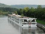 KFGS Viking Atla (07001968 , 135 x 11,45m) legte am 09.09.2019 nach der Talschleusung in Bachhausen / Main-Donau-Kanal kurz auf der Steuerbordseite an und setzte nach kurzem Aufenthalt seine Fahrt