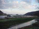 Tschechischer Schleppverband (Heckradschlepper BESKYDY und MS DICK mit Schubleichter DICK I) bei Meißen zu Berg (18.01.2015).