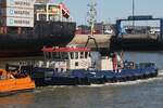 Schlepper und Schuber JOHANNES DALMANN (neu); Eigner/Betreiber: HPA; Aufnahmeort: Elbe/Hafen Hamburg, Deutschland; Datum: 01.07.2025; Info: (IMO 04812300) Lüa 30 m, B 8,5 m, Tg 2,2 m / 1 Diesel, ABC 8DZC, 1.354kW (1.841 PS), 1 Festpropeller, 12 kn, Pfahlzug 13 t / Eisbrecherleistung: 45 cm bei 2 kn / gebaut bei Hitzler-Werft, Lauenburg, Indienststellung: 22.1.2016 / Eigner: HPA (Hamburg Port Authority / Benannt nach: Johannes Christian Wilhelm Dalmann (1823-1875), von 1864 bis 1875 Hamburger Wasserbaudirektor. Das Bild zeigt die JOHANNES DALMANN  im Hansahafen vor dem Bremer Kai respektive  O‘swaldkai.