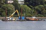 Schlepper und Schuber KARL HEINZ (ENI 02307020); Eigner/Betreiber: Meyrose; Datum: 13.08.2025; Aufnahmeort: Elbe/Hafen Hamburg, Deutschland.