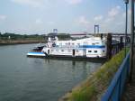 LEHNKERING 16 im Hafen von Ruhrort am 3.7.2009.Das Streckenschubschiff
wurde ber Jahre von einem sehr guten Bekannten gesteuert.