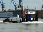 SB Max (04805090 , 20,80 x 8,43m) am 17.06.2016 im Hafen Hamburg Höhe der Docks 10 + 11 auf Norderelbe-Talfahrt.