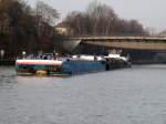 Der Schubverband ALESSANDRO und ALESSANDRO II aus Tschechien auf dem Mittellandkanal bei Anderten. Am 09. Dezember 2009.