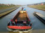 Schubboot Sch 2420 - 05502220 - L 16.50m - B 8.20m - Tg 1.57 - PS 300 - Bj 1965 in Berlin - Gemeldet in Berlin/D. Zu Tal mit 3 GSL im DEK/Riesenbeck am 9.02.2011.