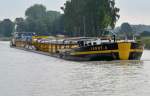 Janny - GMS - 02313547 - Lnge: 62 m - Breite: 8,20 m - Tiefgang: 2,50 m -Tonnage: 780 - 750-Deutz - Bj 1957 bei Worst & Dutmer in Meppel. & Janny-M - GMS - 02323134 - Lnge: 54,50 m - Breite: 8,20 m - Tiefgang: 2,50 m - Tonnage: 788 - Gemeldet in Zutphen/NL.Zu Berg im DEK/Amelsbren am 16.09.2009.