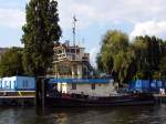 Schubboot Nosorozec S 05 in Stettin. Diese Schubboote fahren meistens zwischen Stettin und Swinemnde. Gelegentlich sieht man sie auch in den vorpommerschen Kstengewssern