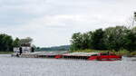 Drei je 32,5m lange Leichter wurden am 19.07.2021 vom Schubboot  RHENUS DATTELN  (02321727 , 15 x 8,15m) im Sacrow-Paretzer-Kanal  /  UNTERE HAVEL-WASSERSTRASSE  zu Berg geschoben , hier Höhe Fahrlander See.