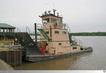 Im Hafen von Hannibal, Missouri / USA liegt am 16 Mai 2016 das Schubschiff  Sir William 