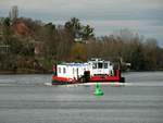 Schubboot  SCH 2415  (05603810 , 16,50 x 8,15m) am 21.01.2021 im Griebnitzsee / Teltowkanal Höhe S-Bahnhof Griebnitzsee auf Bergfahrt.