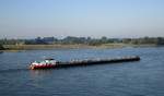 TMS Auriga (04607590 , 110 x 10,50m) am 07.07.2017 auf dem Rhein bei Rees zu Tal Richtung Niederlande.