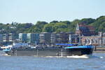 Die MICHAEL DEYMANN ,Tankmotorschiff, ENI:02333235 Flagge:Deutschland L�nge:110.0m Breite:14.0 m Baujahr:2010 am 23.06.26 im Hamburger Hafen aufgenommen.