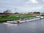 NOVARA,Tankmotorschiff_3011957 ist am Amsterdam-Rijnkanaal Richtug Utrecht unterwegs;100903