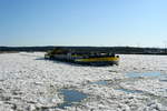 TMS Piz Mandala (04400300 , 67 x 8,18m) am 07.03.2010 im Oberen Vorhafen der Schleuse Uelzen / Elbe-Seitenkanal auf Talfahrt.