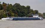 Das Binnentankschiff  Roxanna auf dem Rhein am 22.09.2013 gesehen.