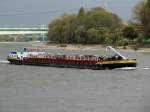 TMS Stolt Hamburg (02318416 , 85 x 9,5m) befuhr am 22.10.2014 den Rhein bei Köln (km 689) zu Berg.