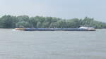 Das belgische Tankschiff  SOMTRANS XV , IMO 1052672, der  Tanker Shipping Company Antwerpen , am 27.07.21 auf dem Rhein bei Emmerich.